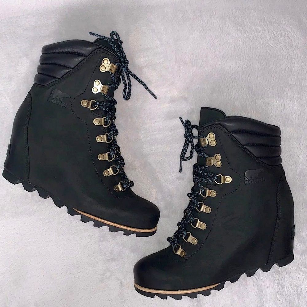 Sorel Conquest Waterproof Wedge Boot